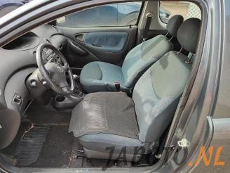 Toyota Yaris Yaris (P1), Hatchback, 1999 / 2005 1.3 16V VVT-i picture 11