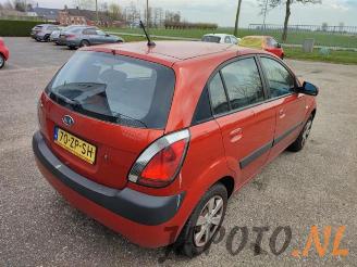 Kia Rio Rio II (DE), Hatchback, 2005 / 2011 1.4 16V picture 4