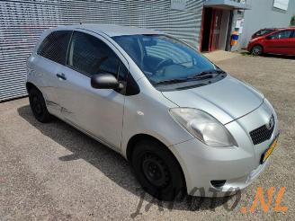 Toyota Yaris Yaris II (P9), Hatchback, 2005 / 2014 1.3 16V VVT-i picture 6