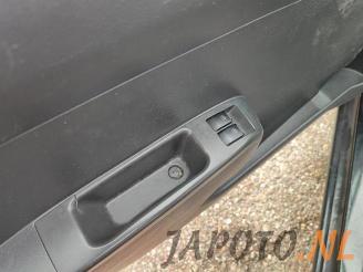 Chevrolet Spark Spark, Hatchback, 2010 / 2015 1.0 16V Bifuel picture 10