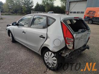 Hyundai I-30 i30 (FD), Hatchback, 2007 / 2011 1.6 CRDi 16V VGT HP picture 3