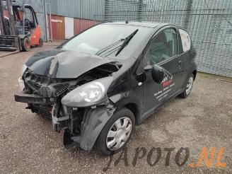 Salvage car Toyota Aygo Aygo (B10), Hatchback, 2005 / 2014 1.0 12V VVT-i 2007/1