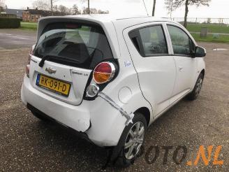 Chevrolet Spark Spark (M300), Hatchback, 2010 1.0 16V picture 4