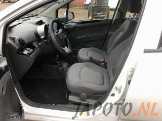 Chevrolet Spark Spark (M300), Hatchback, 2010 1.0 16V picture 9