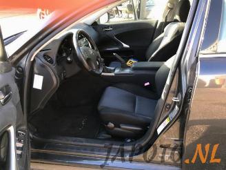 Lexus IS  picture 10