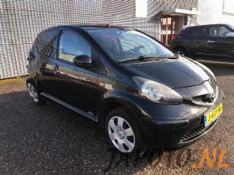 Toyota Aygo Aygo (B10), Hatchback, 2005 / 2014 1.0 12V VVT-i picture 2