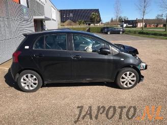 Toyota Yaris Yaris II (P9), Hatchback, 2005 / 2014 1.3 16V VVT-i picture 5