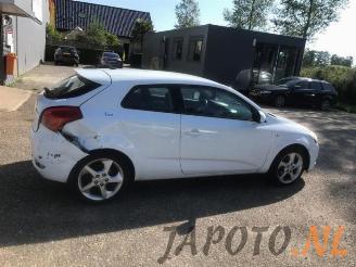 Kia Pro cee d Pro cee'd (EDB3), Hatchback 3-drs, 2008 / 2012 1.4 CVVT 16V picture 5