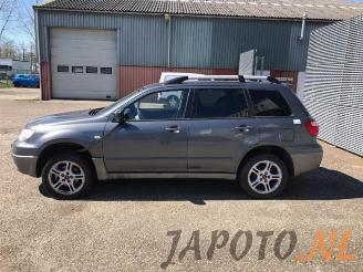 Mitsubishi Outlander Outlander (CU), SUV, 2001 / 2007 2.0 16V 4x2 picture 2