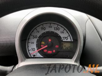 Toyota Aygo Aygo (B10), Hatchback, 2005 / 2014 1.0 12V VVT-i picture 12