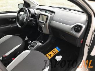 Toyota Aygo Aygo (B40), Hatchback, 2014 1.0 12V VVT-i picture 10