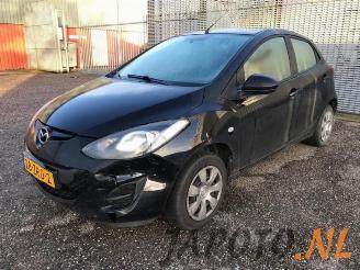Vrakbiler auto Mazda 2 2 (DE), Hatchback, 2007 / 2015 1.3 16V MZR 2013/2