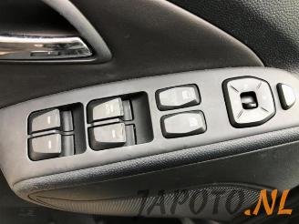 Hyundai Ix35 iX35 (LM), SUV, 2009 / 2015 1.6 GDI 16V picture 10