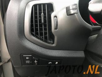 Kia Sportage Sportage (SL), Terreinwagen, 2010 / 2016 2.0 CVVT 16V 4x2 picture 16