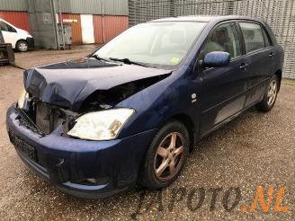 Vrakbiler auto Toyota Corolla Corolla (E12), Hatchback, 2002 / 2007 1.6 16V VVT-i 2003/9
