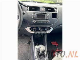 Kia Rio Rio III (UB), Hatchback, 2011 / 2017 1.2 CVVT 16V picture 11
