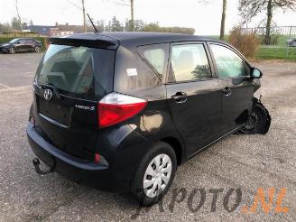 Toyota Verso S Verso S, MPV, 2010 / 2016 1.33 16V Dual VVT-I picture 5