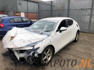 Vrakbiler auto Mazda 3 3 Sport (BP), Hatchback, 2018 2.0 SkyActiv-X M Hybrid 16V 2020/1