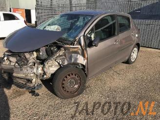 Toyota Yaris Yaris III (P13), Hatchback, 2010 / 2020 1.33 16V Dual VVT-I 2015/9