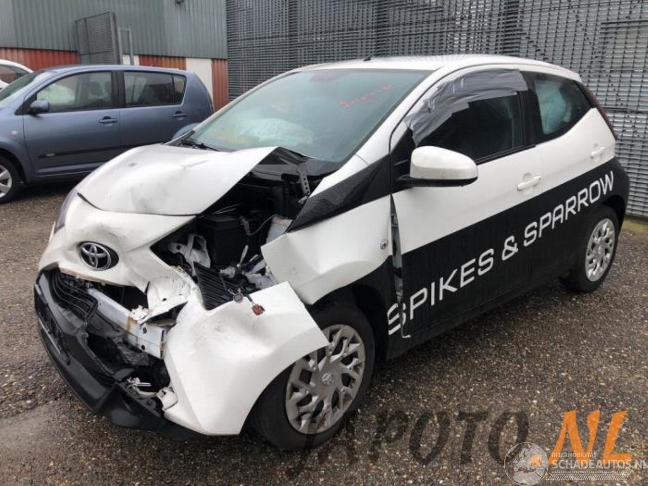 Toyota Aygo Aygo (B40), Hatchback, 2014 1.0 12V VVT-i