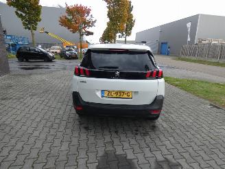 Peugeot 5008 1.2 PT BL. Executive 7 persoons picture 4