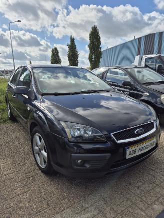 Ford Focus 2 Hatchback 1.6 16V (HWDA(Euro 3)) [74kW] 5-BAK picture 2