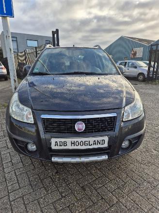 Uttjänta bilar auto Fiat Sedici (189) SUV, Benzine, 1.586cc, 79kW (107pk), FWD, M16A, 5-BAK 2008/1