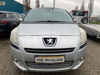 rozbiórka samochody osobowe Peugeot 5008 I (0A/0E) MPV 1.6 THP 16V (EP6CDT(5FV)) [115kW] 6-BAK 2011/1