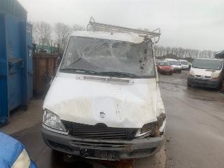 Mercedes Sprinter Sprinter 2t (901/902) Van 208 CDI 16V (OM611.987) [60kW] picture 5