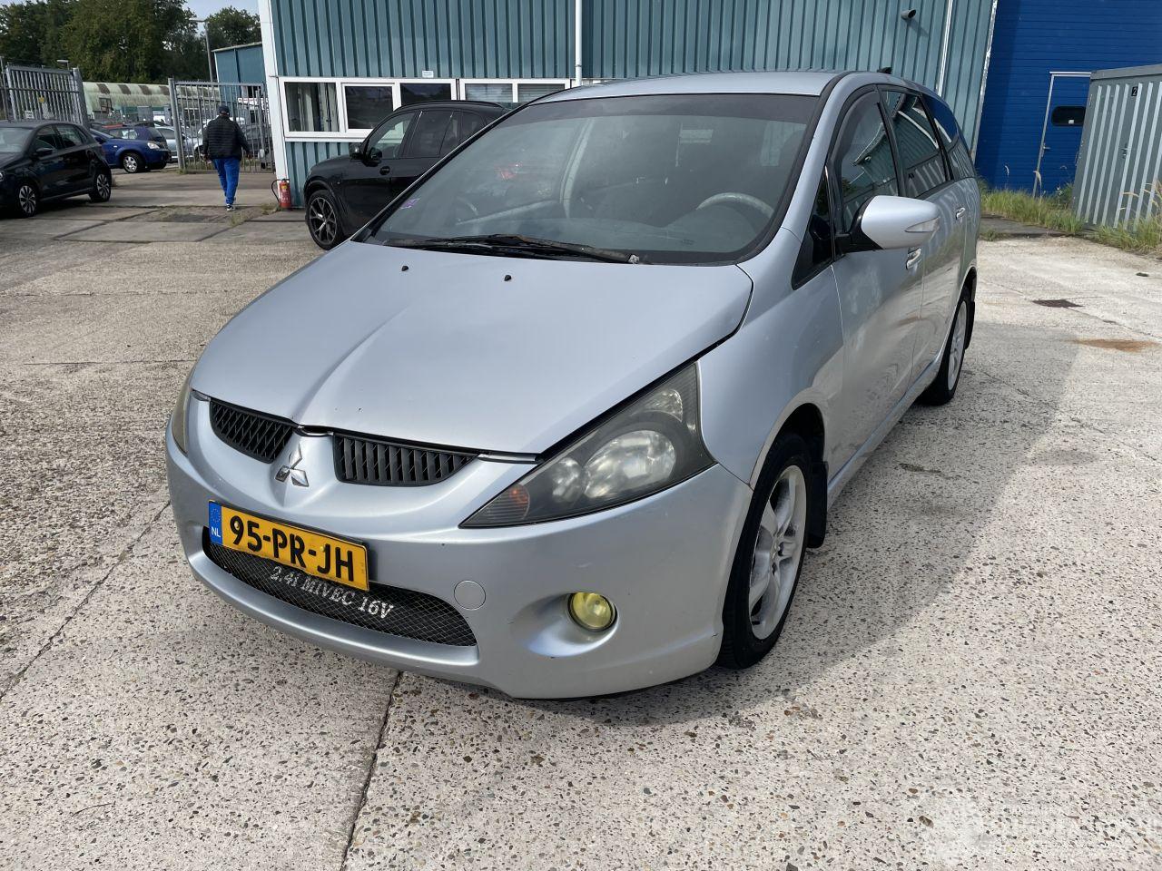 Mitsubishi Grandis (NA) MPV 2.4 16V MIVEC (4G69)