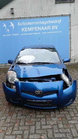 Sloopauto Toyota Yaris Yaris II (P9) Hatchback 1.33 16V Dual VVT-I (1NRFE) [74kW]  (11-2008/1=
2-2011) 2011