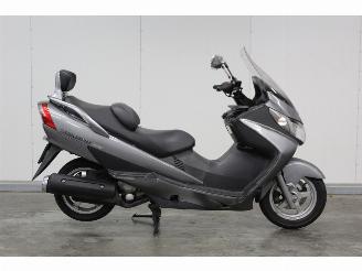 Suzuki AN 400 Burgman picture 3