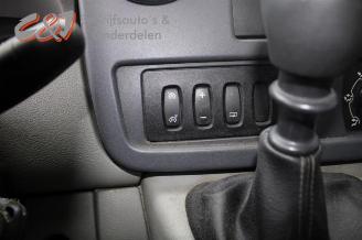 Renault Master Master II (ED/HD/UD), Chassis-Cabine, 1997 / 2010 2.5 dCi 16V 115 picture 14