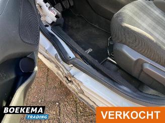 Peugeot 108 1.0 e-VTi Active Airco Cruise 5-Drs picture 13