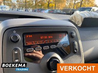 Peugeot 108 1.0 e-VTi Active Airco Cruise 5-Drs picture 20