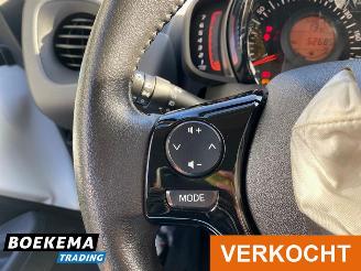 Peugeot 108 1.0 e-VTi Active Airco Cruise 5-Drs picture 24