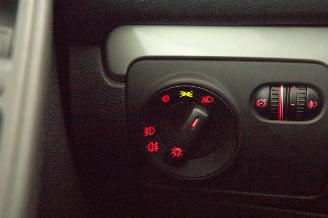 Volkswagen Golf 1.6 TDI Clima Navi picture 16