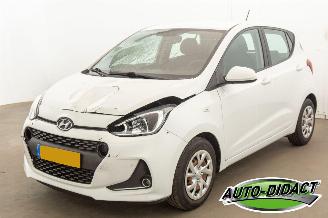 Voiture accidenté Hyundai I-10 1.0i Airco 87.114 km Comfort 2020/1