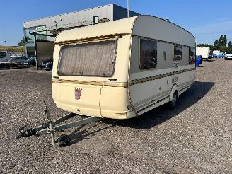 krockskadad bil caravan Tabbert  Comtesse 515 1992/4