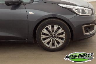 Kia Ceed 1.0 T-GDi Clima Navi Camera Design Edition picture 35