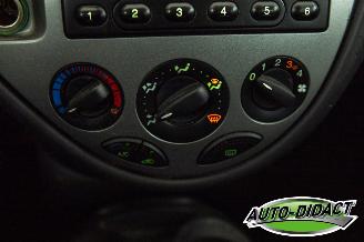 Ford Focus 1.4-16V Trend Airco picture 8