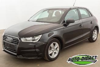 Voiture accidenté Audi A1 1.0 TFSI Airco Navi 2017/3