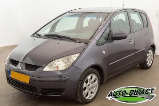krockskadad bil auto Mitsubishi Colt 1.3 Invite Airco 2005/11