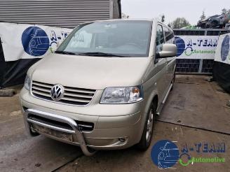Coche siniestrado Volkswagen Transporter Transporter T5, Van, 2003 / 2015 2.5 TDi 2006/6