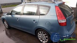 Hyundai I-30 i30 Crosswagon (WWH), Combi, 2007 / 2012 1.6 CVVT 16V picture 8