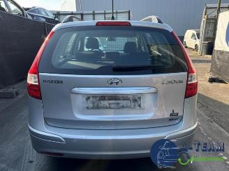 Hyundai I-30 i30 Crosswagon (WWH), Combi, 2007 / 2012 1.4 CVVT 16V picture 12