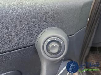 Renault Clio Clio III (BR/CR), Hatchback, 2005 / 2014 1.2 16V 75 picture 29