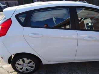 Ford Fiesta  picture 9