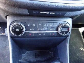 Ford Fiesta Fiesta 7, Hatchback, 2017 1.0 EcoBoost 12V picture 16