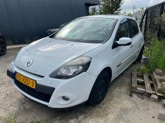 Renault Clio 1.5 dci picture 2